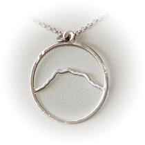 collier-sainte-victoire-ras-de-cou-1-argent-survol