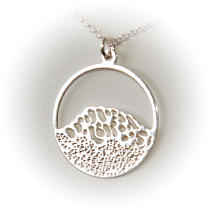 collier-sainte-victoire-ras-de-cou-2-argent-survol