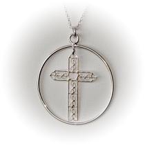 collier-sautoir-croix-de-provence-argent-survol